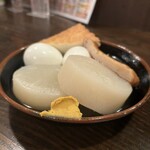 薄利多賣半兵ヱ - おでん各種　このお店では1番まともな感じ