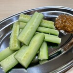 地鶏もも焼き 鳥刺し とりさくせす - もろきゅう