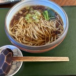 うちだ - 美味しかったかけ蕎麦、蕎麦もさることながら、つゆがとても良い。