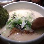 ばっこ志 - ラーメン700円　ラーメンは都会価格