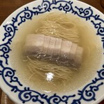 豚そば月や ラーメン滑走路店 - 