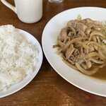 キッチンポット - ご飯の量は多め