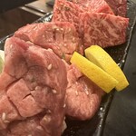 炭火焼肉 ぐら - 料理写真: