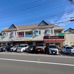 スープカレー専門店 モンキー スパイス - 店舗外観、駐車場