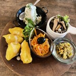 スパニッシュバル＆カフェ ニュートラル - 