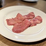 Yakiniku Akira - タン2種盛り