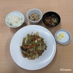 Sakkora Shokudo - 肉類蔬菜炒飯定食