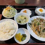 中華料理　阿里山 - 