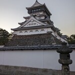 シロヤベーカリー - 小倉城