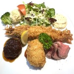 食工房 セルクル - 料理写真:One plate lunch C 有頭海老フライと人気メニューの盛り合わせ@2200