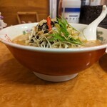 らぁめん 一福 - ごまみそずい別角度。