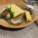 居酒屋 ろくだん - 鰻巻き　　やっぱり美味い。卵焼きの部分と鰻の部分との絶妙なコンビネーション。