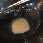 広島らーめん　平の家 - 豚カスも残ってて 旨味や深みも出切ってましたが