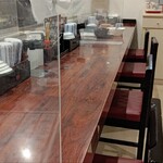 回鮮 まぐろ亭 - カウンター席