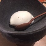 bb9 - 薫製ミルクアイス