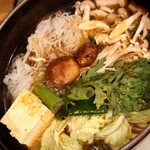 大衆すき焼き とみい - 野菜を焼きま〜す。