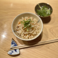 炭火割烹 麻布龍土町 - いくらとシャケの土鍋ご飯