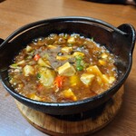 台湾料理 光春 - 牡蠣と豆腐の土鍋
