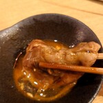 大衆すき焼き とみい - ロース、卵液へ