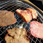 焼肉ホルモンたけやん - 