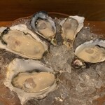 Oyster Lab - 牡蠣の食べ比べセット
