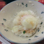 キッチンパパ - おかわりのご飯に温玉を乗せていただきます。