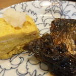 吟八亭 やざ和 - 玉子焼とにしん；アップ