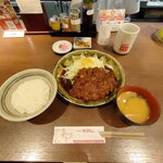 名古屋名物 みそかつ 矢場とん - 