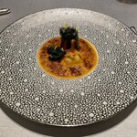 ASAHINA Gastronome - オマールブルー＆アネット ムースリーヌにしダリオル仕立てに、ソースアメリケーヌでグラチネ　アネットの香るクルトンをアクセントに