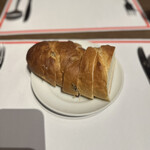 ピッツェリア Tatsunoko - サービスのパン