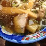 支那そば かつみ - つけ汁中身