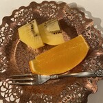 天ぷら割烹 三井 - キウイ、オレンジ