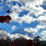 Michi No Eki Asagiri Kougen - 朝霧高原からの富士山　近いです