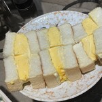 魚々楽 - オムレツサンド