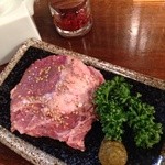 焼肉ホルモン 新井屋 - 幻のホホステーキ