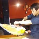 O'GOSSOおごっそお - 注文してから、店長さんが切ってくれました