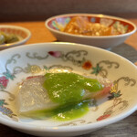Chuugokusai Naramachi Kuko - ○三重県産縞鯵、葱と山椒の椒麻ソースの乗せて