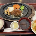 Danran Tei - 知多牛ハンバーグ定食（税込 1,550円）評価＝△