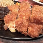 Kicchin Donarudo - ハンバーグステーキのたまごのせに若鶏のカツレツトッピング