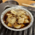 大阪焼肉・ホルモン ふたご  - 青森県産にんにくホイル焼き