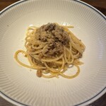 オルテンシア - お肉とパスタと粉チーズのこの３つの見た目から想像される味をはるかに超えた美味しさ