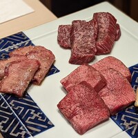 西麻布けんしろう - タンは冷凍ではないと感じさせる逸品。ハラミも含めて内臓系っちゃ内臓系。