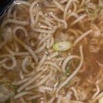 WEST - 麺がプチプチ切れてる…？