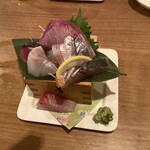 居魚屋 うおはん - 