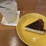 カフェ デ ボク - バスク風チーズケーキとジンジャーエール