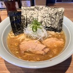 豚骨醤油 三輪 - 