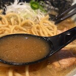 豚骨醤油 三輪 - 