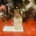 BAROSSA cocktailier - ① ヴェルガモットのジンリッキー