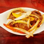 ベトナム料理専門店 ハスナム - 牛肉と玉ねぎの炒め