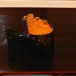 常盤鮨 - 〈おまかせ握り〉いくら